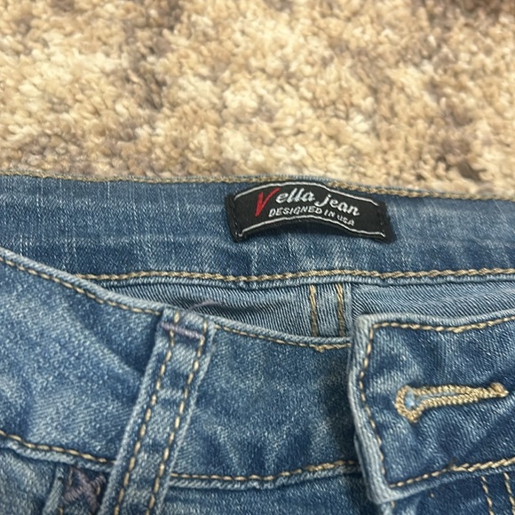 Jean w/ patch - Picture 3 of 4